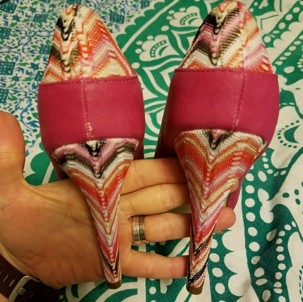 NWOT Madden Girl pink stilettos, 6.5 - Picture 2 of 8